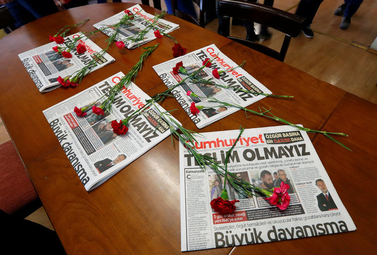 Cumhuriyet davası silbaştan; Emre İper'in cezasına onama, Ahmet Şık'a TCK 301. Madde'den yeniden yargılama, diğer sanıklar için Yargıtay'dan "Suç oluşmamıştır" kararı