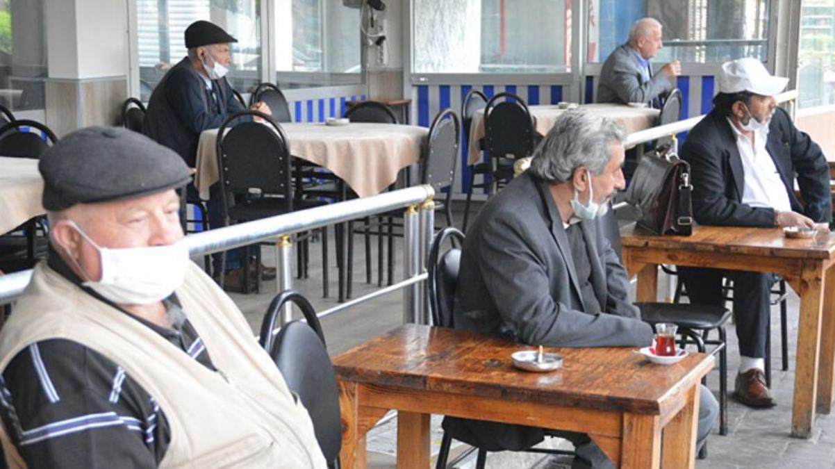 2 doz aşı olmayan kahvehane ve kıraathaneye alınmayacak 2 doz aşı olmayan kahvehane ve kıraathaneye alınmayacak