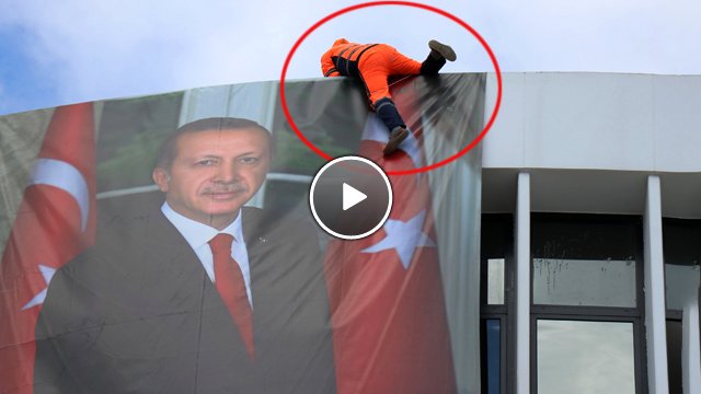 97 Çalışanın İşten Çıkarıldığı Belediyede, Engelli Takımındaki Emekçi İntihara Kalkıştı 97 Çalışanın İşten Çıkarıldığı Belediyede, Engelli Takımındaki Emekçi İntihara Kalkıştı