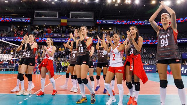 A Ulusal Bayan Voleybol Grubu, CEV Avrupa Voleybol Şampiyonası D Grubu'ndaki ikinci maçında Ukrayna'yı 3-0 yendi