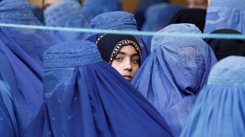 Afganistan, Talibanlı periyoda hazırlanıyor; "Sokaklarda bayan kalmadı; ülkeden kaçamayanlar saklanıyor"