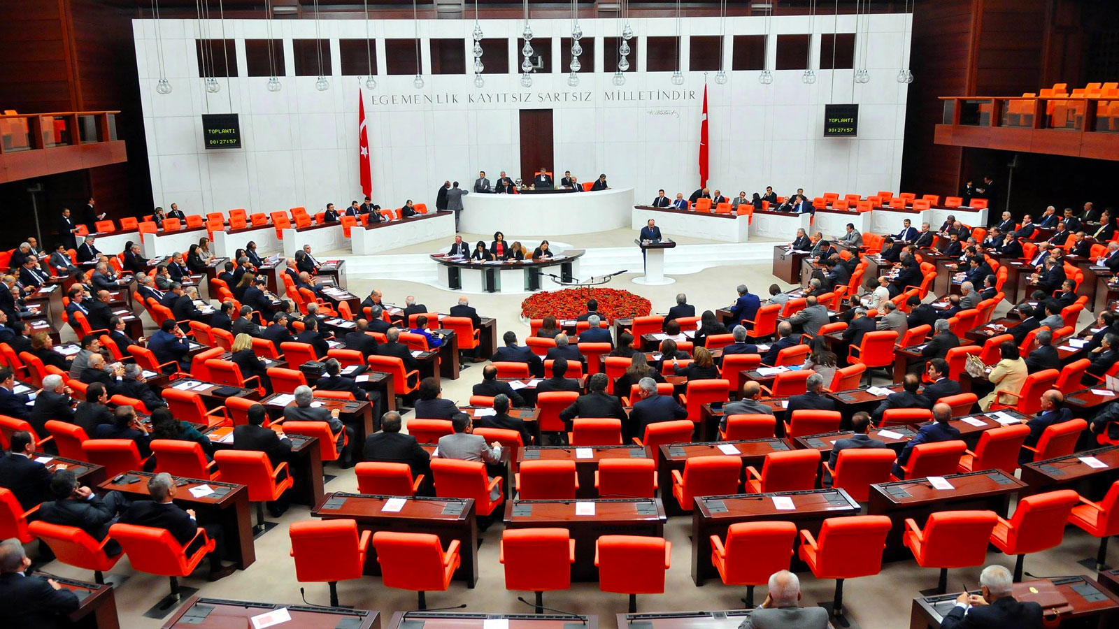 AKP Küme Lideri Bostancı: Şayet Afganistan'da kalmak gerekiyorsa tezkere gelir
