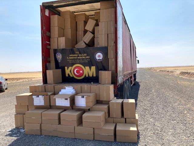 Aksaray'da 13 milyon kaçak makaron ele geçirildi