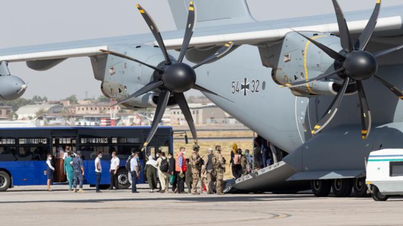 Alman Meclisi’nden Afganistan tezkeresine onay