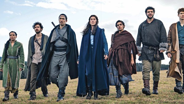 Amazon'un yüksek bütçeli fantastik kurgu dizisi The Wheel of Time'dan birinci görseller geldi