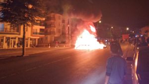 Ankara Altındağ'da Suriyeli ve Afganların meskenleri taşlandı, kimi dükkanlar yağmalandı, araçlar ateşe verildi