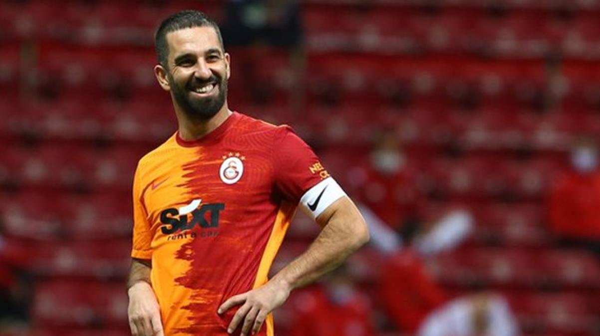 Arda Turan, ağır tenkit ve hakaretlere verdiği yanıtla taraftarın kalbini fethetti Arda Turan, ağır tenkit ve hakaretlere verdiği yanıtla taraftarın kalbini fethetti