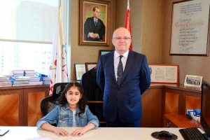 Ataşehir'in 23 Nisan'da Çocuk Belediye Lideri Oldu