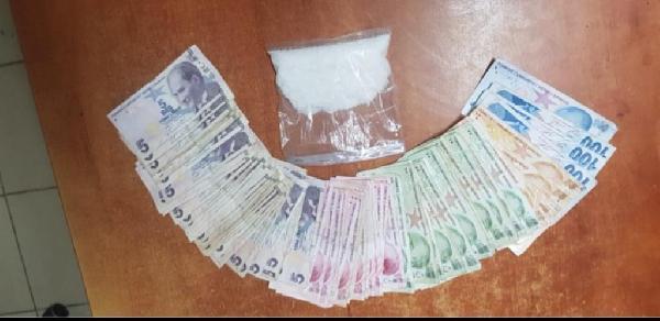 Aydın'da, üzerinde uyuşturucuyla yakalanan şüpheli tutuklandı Aydın'da, üzerinde uyuşturucuyla yakalanan şüpheli tutuklandı