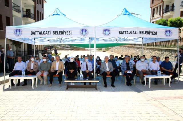 Battalgazi'deki depremzedeler köy tipi konutlarına kavuştu