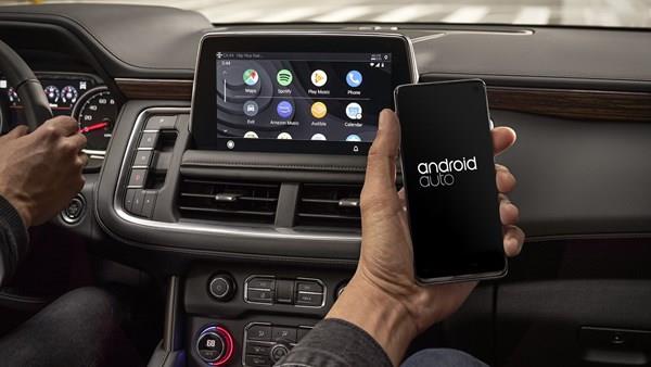 Google, Android Auto sürüş dayanağına son verecek