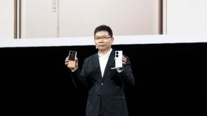 Huawei akıllı telefon pazarından çekilmeyecek: Önder olacağız