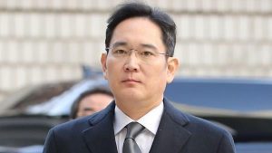 Rüşvetten karar giyen Samsung lideri, kaideli tahliyeyle hür bırakıldı