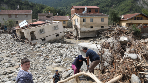 Sinop'ta sel nedeniyle 40 konutun yıkıldığı köyün sakinleri anlattı; "Arkadaşlarımız ve akrabalarımızdan kayıplarımız var"