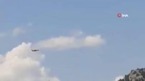 Son dakika haber: Kahramanmaraş'ta yangın söndürme uçağının düşme anı kamerada