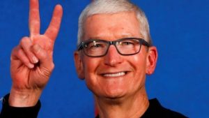 Tim Cook, 750 milyon dolar bedelinde, beş milyondan fazla Apple payı aldı