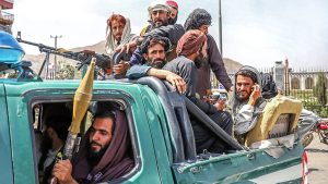 Yeni Şafak müellifi: Taliban Afganistan’a yerleşti, Türkiye'de İslam düşmanlığı tavan yaptı