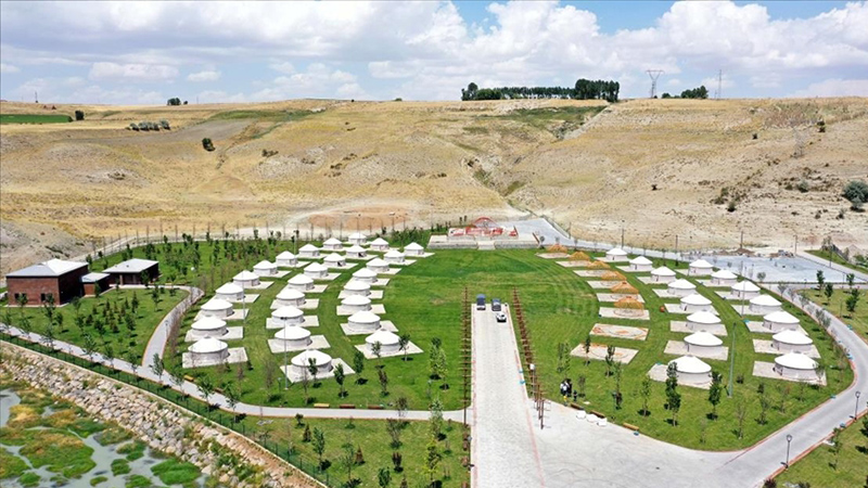 Ahlat Millet Bahçesi'nin maliyeti aşikâr oldu; 42 milyon 995 bin TL