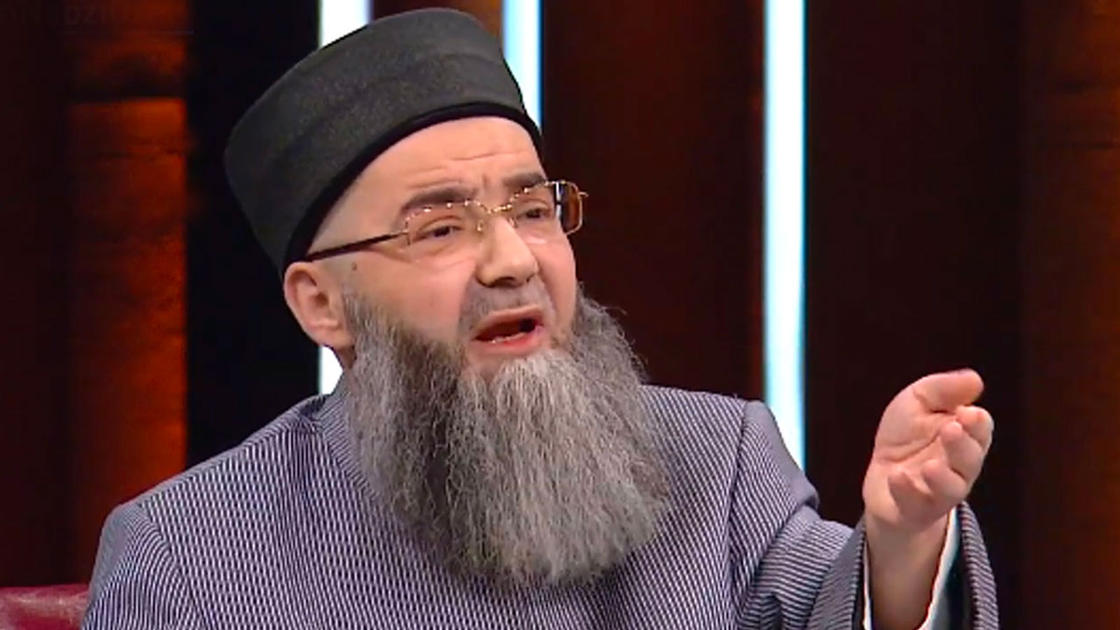 'Cübbeli Ahmet': Eşcinsellik olağan görülmeye başlanırsa gökten taş yağacak 'Cübbeli Ahmet': Eşcinsellik olağan görülmeye başlanırsa gökten taş yağacak
