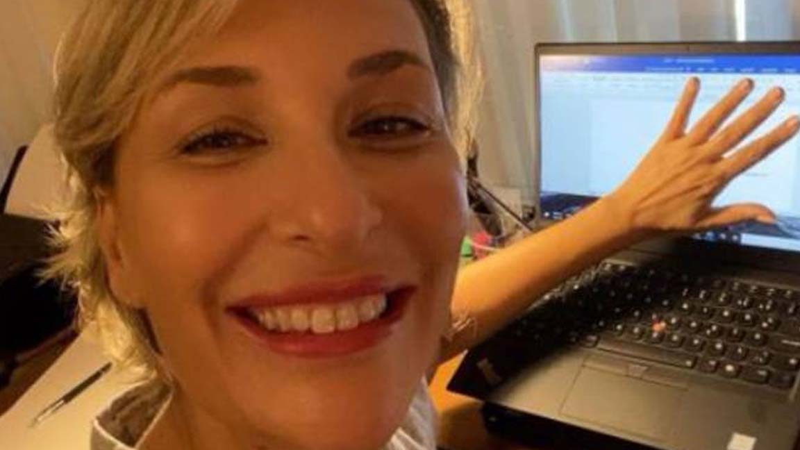Gülse Birsel, muştuyu verdi! Gülse Birsel, muştuyu verdi!