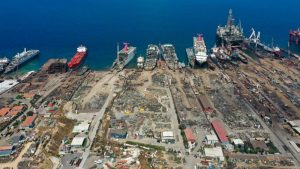 İzmir'de gemi söküm tesislerinde asbest lifi bulundu