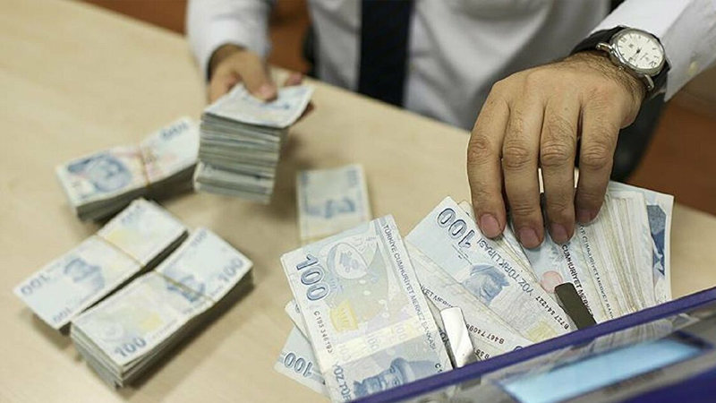 "Kredilerin takibe alınma müddetinde getirilen esneklik uzatılmazsa son çeyrekte 10-15 milyar liralık alacak satışı gerçekleşebilir"