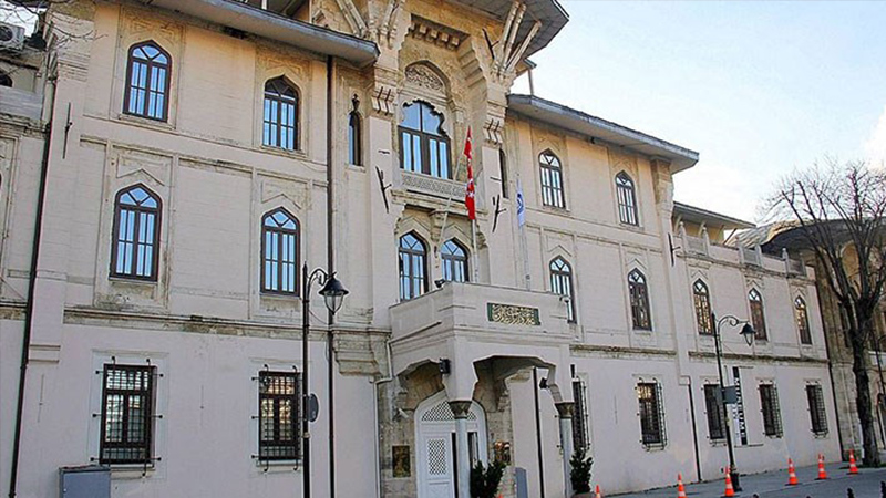 Sultanahmet'te bulunan tarihi yapının onarımı Erdoğan'ın okul arkadaşına verildi