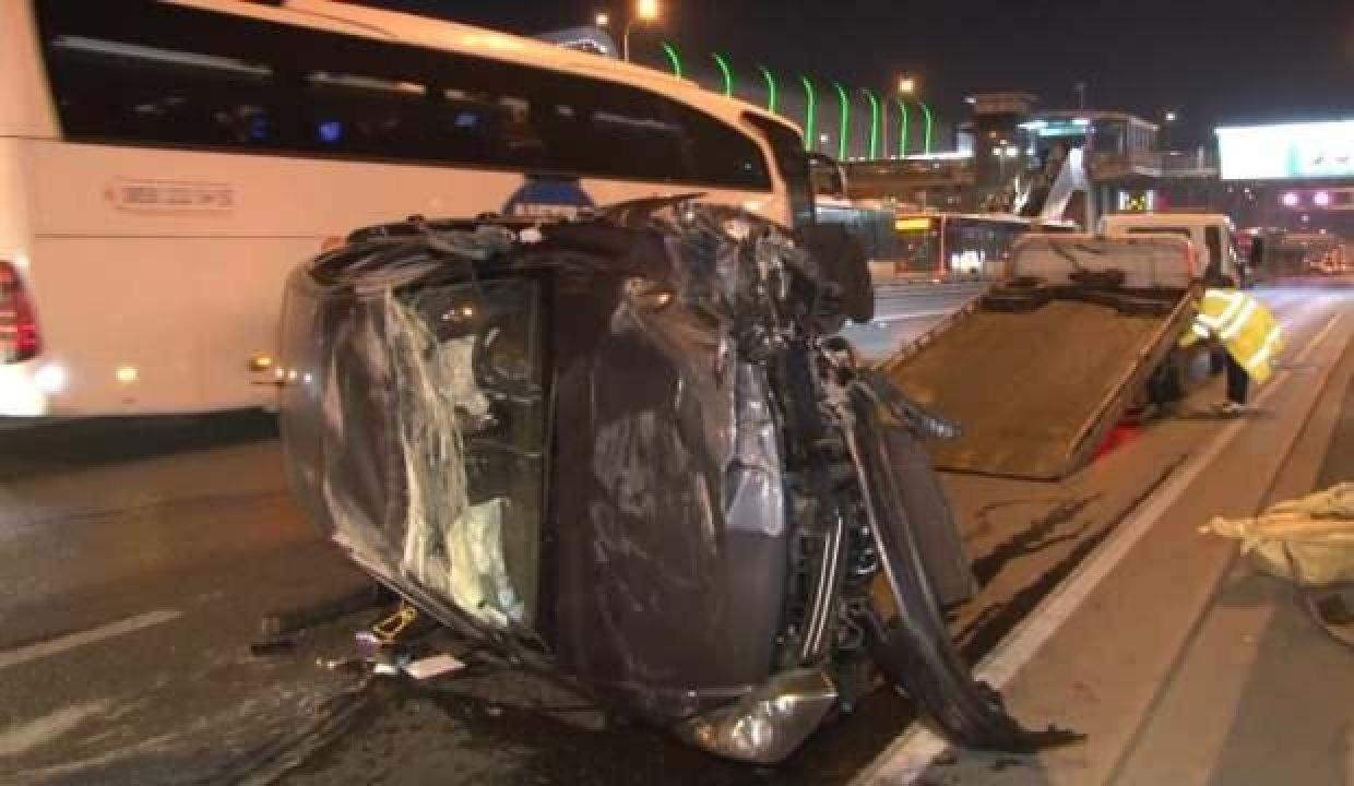 Beylikdüzü’nde makas atan araç takla attı: 1 yaralı Beylikdüzü’nde makas atan araç takla attı: 1 yaralı