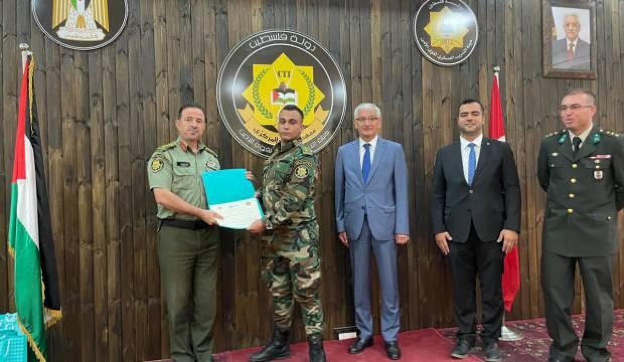 Türkçe öğrenen Filistinli subaylar ilk kuru tamamladı Türkçe öğrenen Filistinli subaylar ilk kuru tamamladı