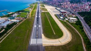 58 milyon liralık tamirat ihalesi yapılan Trabzon Havalimanı uçuşa kapatıldı