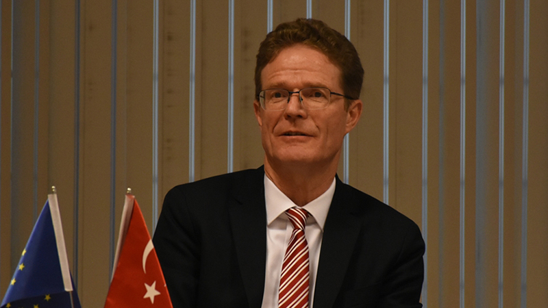AB Türkiye Delegasyonu Lideri: Türkiye, Paris Mutabakatı'nı imzalayarak son derece kıymetli bir adım attı