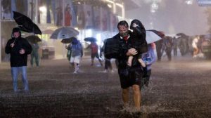 ABD'de şiddetli yağışın neden olduğu sellerde en az 28 kişi hayatını kaybetti