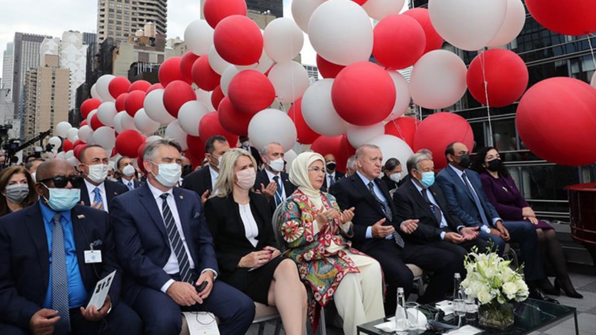 ABD'deki Türkevi açılışında değişik anlar! Ali Erbaş'ın duasına BM sekreteri Guterres de el açtı ABD'deki Türkevi açılışında değişik anlar! Ali Erbaş'ın duasına BM sekreteri Guterres de el açtı