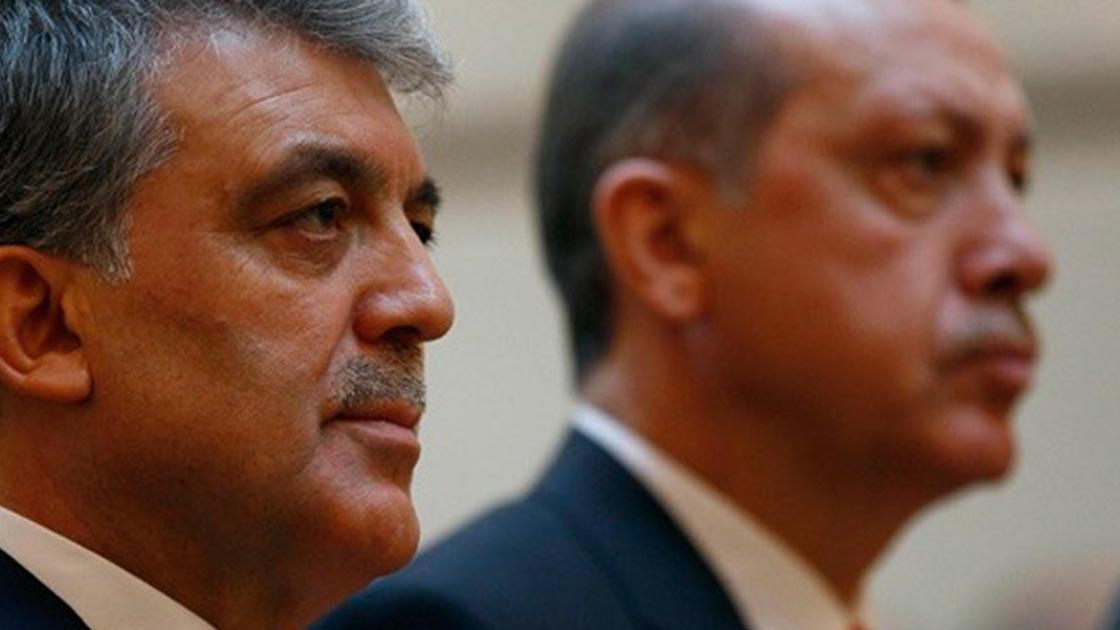 Abdullah Gül'den Erdoğan'ın 10 büyükelçiyi istenmeyen adam ilan etme talimatına: Diğer krizlerin önünü açar Abdullah Gül'den Erdoğan'ın 10 büyükelçiyi istenmeyen adam ilan etme talimatına: Diğer krizlerin önünü açar