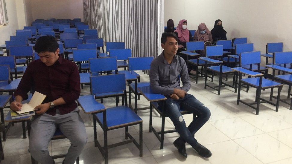 Afganistan'da Taliban idaresinde geçen bir ay ve Mezar-ı Şerif'ten izlenimler