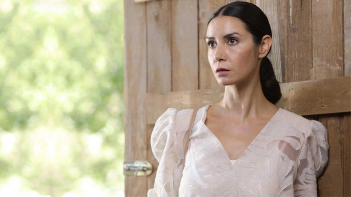 Ahu Yağtu, Hande Subaşı'nın eski eşi Can Tıpsan ile görüntülendi Ahu Yağtu, Hande Subaşı'nın eski eşi Can Tıpsan ile görüntülendi