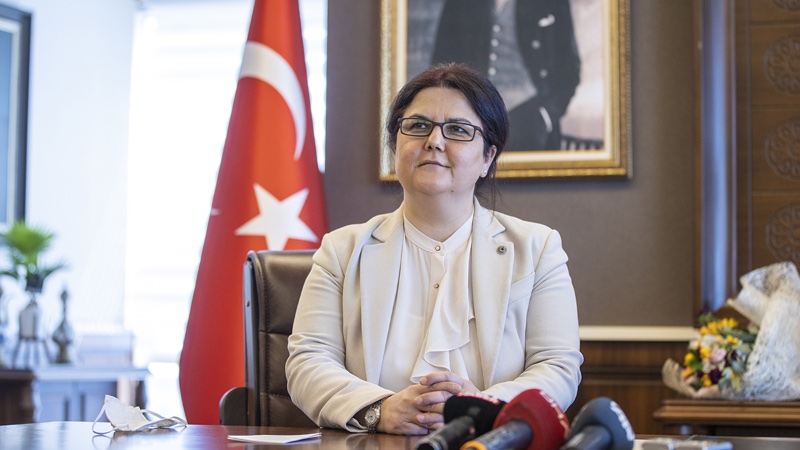 Aile ve Toplumsal Hizmetler Bakanı Yanık: Bayana yönelik şiddet, insan hakkı ihlalidir Aile ve Toplumsal Hizmetler Bakanı Yanık: Bayana yönelik şiddet, insan hakkı ihlalidir