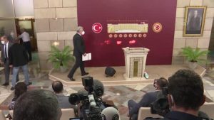 AK Parti'li Akbaşoğlu'ndan, DÜZGÜN Parti'li Türkkan'a "milletvekilliğinden istifa et" daveti Açıklaması