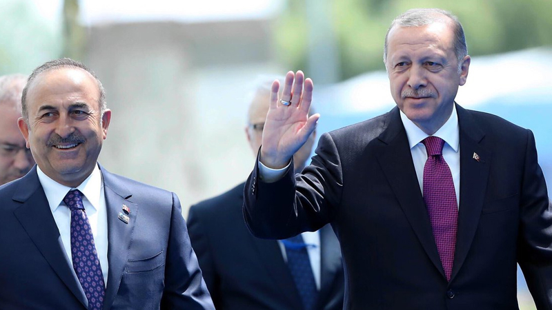Akif Beki: Erdoğan talimat verecek de Dışişleri ikiletecek, oyalayacak, kim inanır! Akif Beki: Erdoğan talimat verecek de Dışişleri ikiletecek, oyalayacak, kim inanır!
