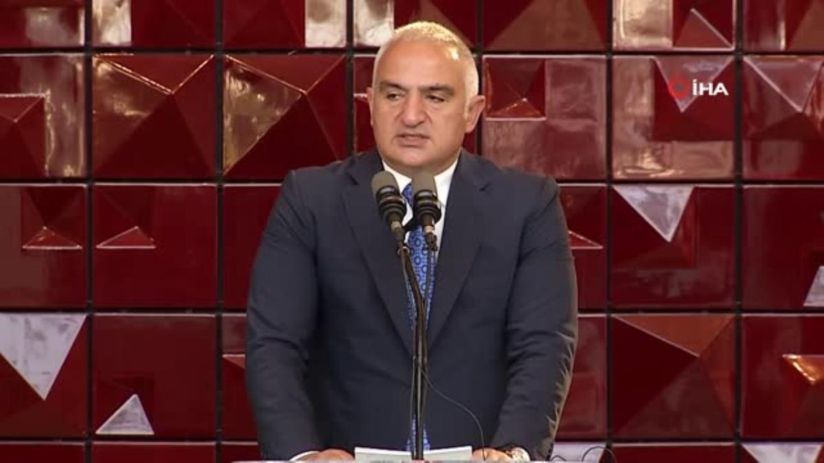 AKM'nin yenilenmesi ile Beyoğlu Kültür Yolu Şenliği başlıyor AKM'nin yenilenmesi ile Beyoğlu Kültür Yolu Şenliği başlıyor