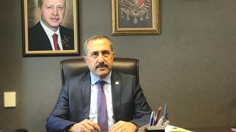AKP Van Milletvekili Abdulahat Arvas'ın yakınları üniversiteden itfaiyeye, sağlıktan eğitime her yerde yönetici! AKP Van Milletvekili Abdulahat Arvas'ın yakınları üniversiteden itfaiyeye, sağlıktan eğitime her yerde yönetici!