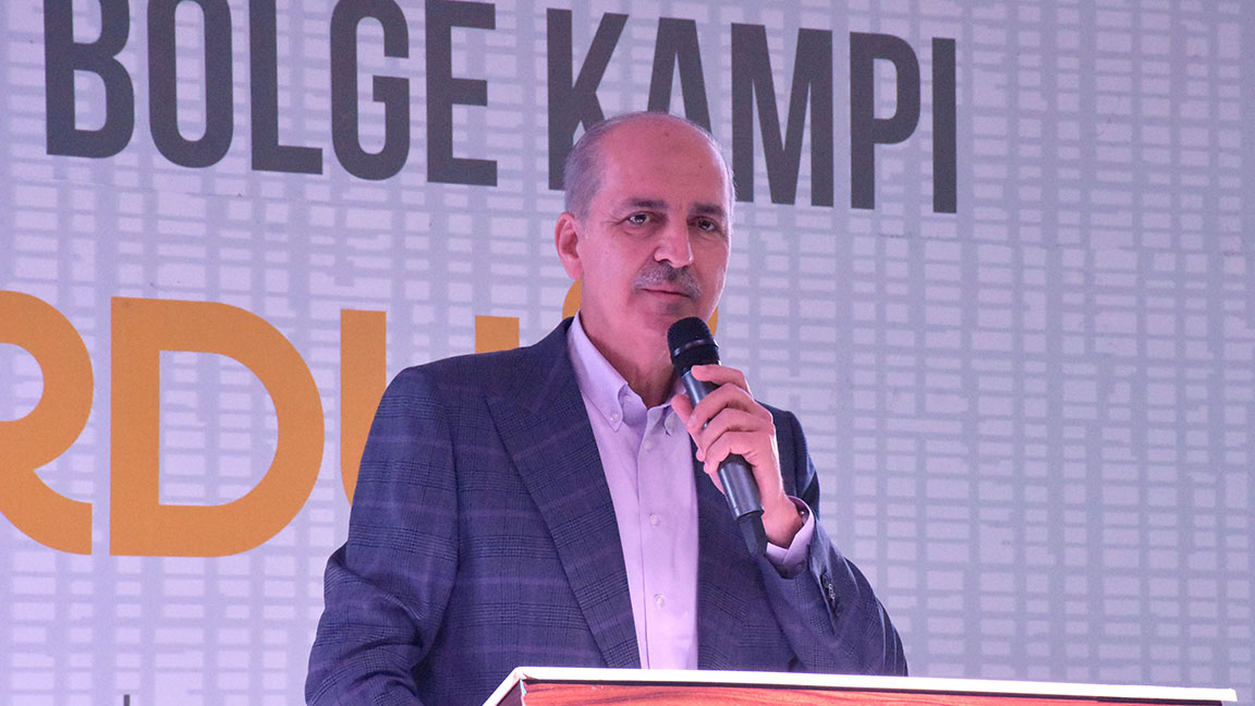 AKP'li Numan Kurtulmuş: Jenerasyon tartışmaları beyhude AKP'li Numan Kurtulmuş: Jenerasyon tartışmaları beyhude