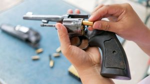 Alec Baldwin: Kurusıkı silahlar neden tehlikeli?