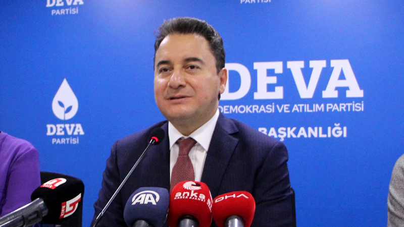 Ali Babacan'dan gözaltına alınan Metin Gürcan açıklaması