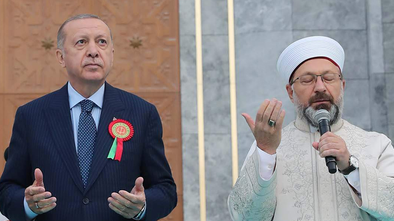 Ali Erbaş, Diyanet İşleri Başkanlığı'na yine atandı Ali Erbaş, Diyanet İşleri Başkanlığı'na yine atandı