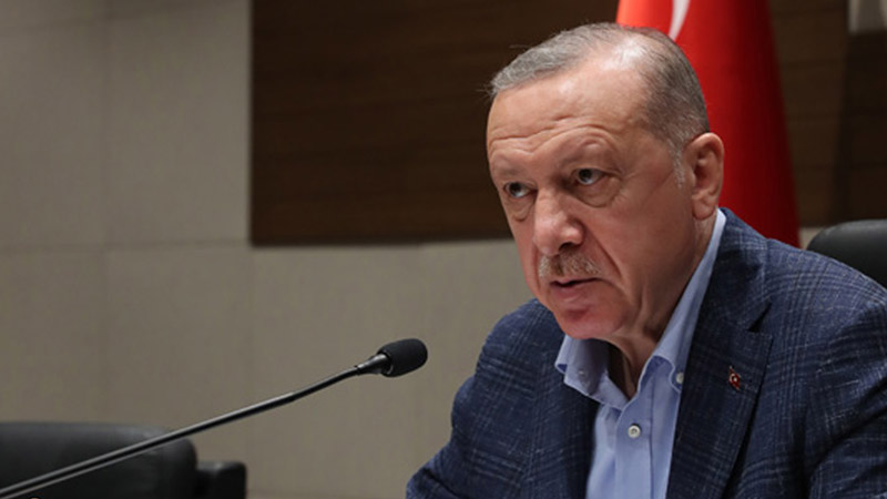Alman basını: Erdoğan'a kırmızı kart gösterilmeli