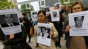 Almanya'da Türkleri amaç alan NSU cinayetlerinde istihbaratın ihmali tezleri neden aydınlatılmıyor?