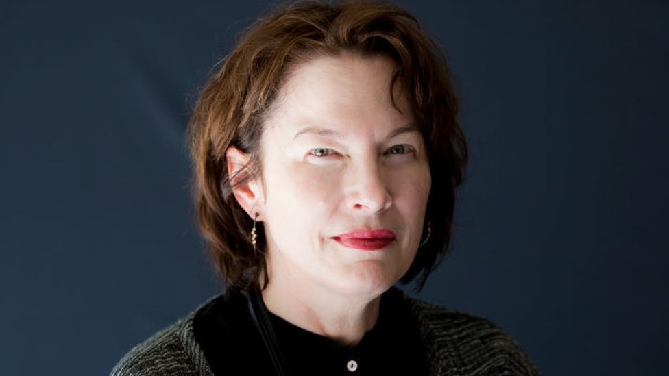 Amerikalı muharrir Alice Sebold, kendisine tecavüz kabahatinden aklanan adamdan özür diledi