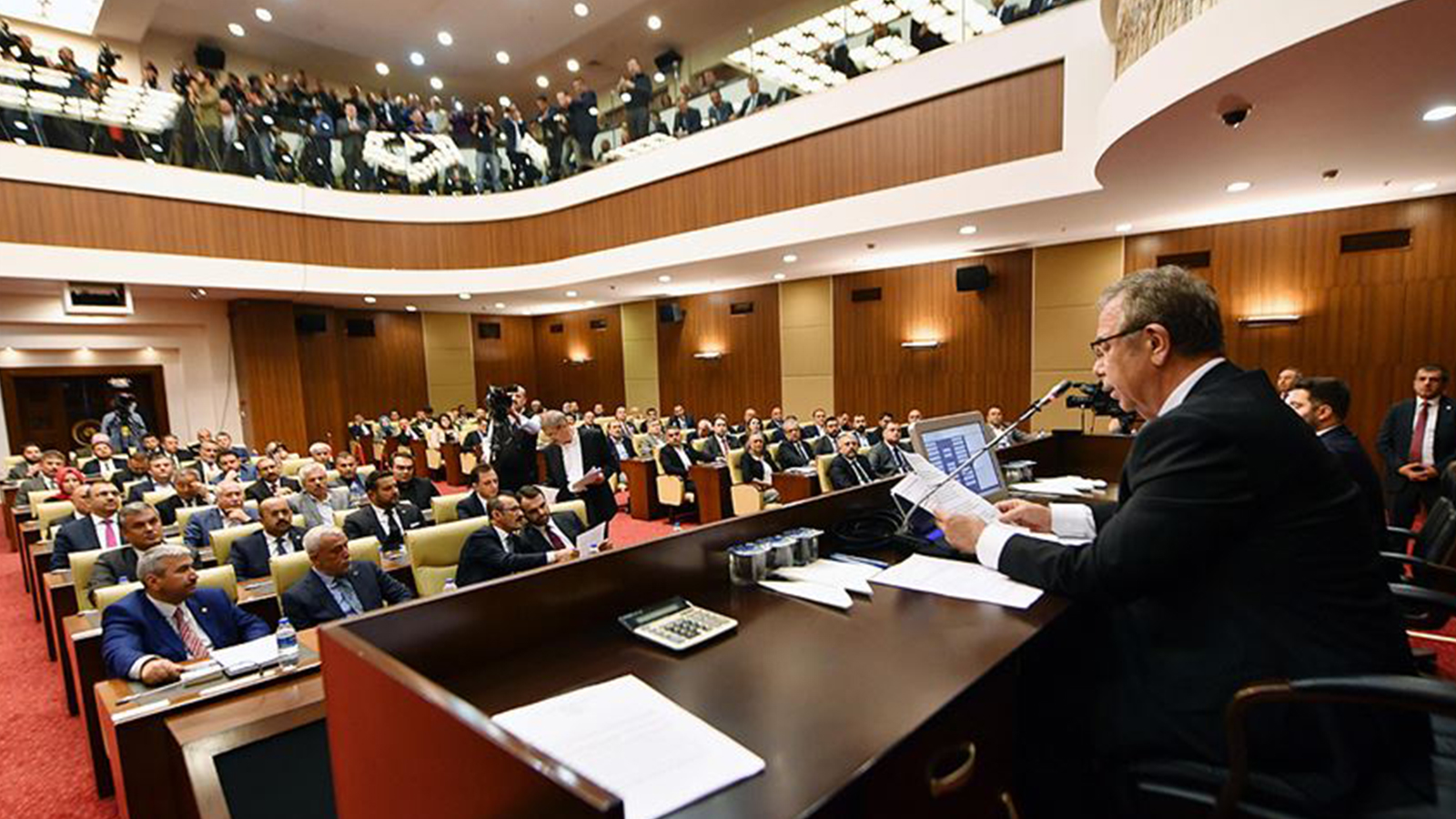 Ankara Büyükşehir Meclisi’nde AKP ve MHP’li üyeler aylık 2.5 milyon TL gelire “hayır” dedi Ankara Büyükşehir Meclisi’nde AKP ve MHP’li üyeler aylık 2.5 milyon TL gelire “hayır” dedi