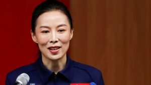Astronot Vang Yaping uzay yürüyüşü yapan birinci Çinli bayan oldu